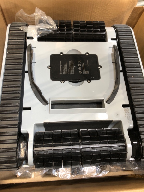 Photo 1 of (2024 New) Seauto Crab Cordless Robotic Pool Vacuum, Wall-Climbing, Automatic Pool Cleaner, Suitable for Walls and Floors of 1614 Square Feet Pool