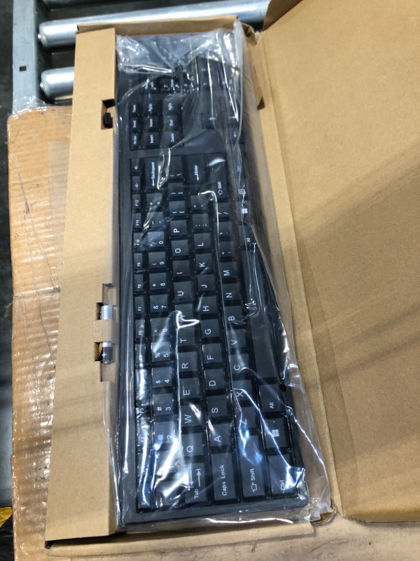 Photo 3 of Lenovo
Lenovo 100 Wireless Keyboard  – Cordless Set with Spill Resistant Quiet Keys –-