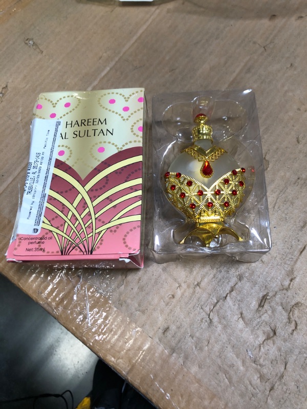 Photo 3 of ****USED****Hareem Al Sultan Concentrated Perfume Oil Gold for Women, 1.18 Ounce (Floral,Fresh,Sandalwood)