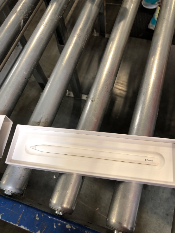 Photo 1 of Apple Pencil (2nd Generation)
