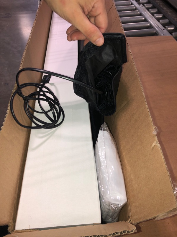 Photo 1 of LimoStudio [1 Pack] 500W Equivalent, 26 inch Octagonal Softbox Lighting Kit, 105W CFL Bulb, Light Stand Tripod, Diffuser Cover for Studio Photoshooting, AGG702
