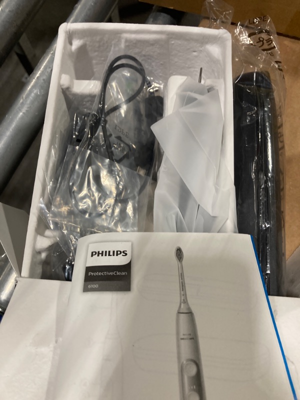 Photo 3 of ***FOR PARTS ONLY NO RETURNS AS IS***Philips Sonicare ProtectiveClean 6500 Rechargeable Electric Power Toothbrush with Charging Travel Case and Extra Brush Head, Black, HX6462/08 With Charging Travel Case and Extra Brush Head Black