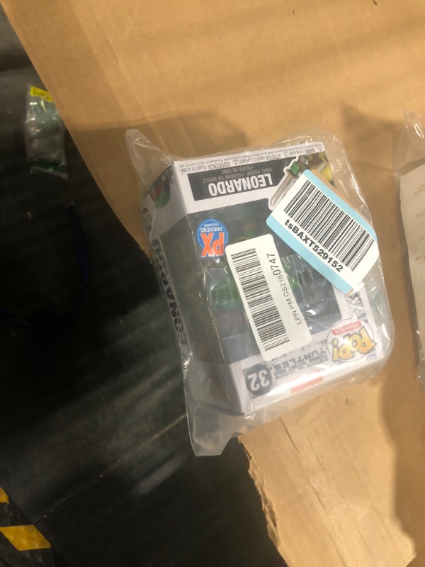 Photo 1 of Funko Pop! Comics Teenage Mutant Ninja Turtles: Leonardo Previews Exclusive Vinyl Figure
