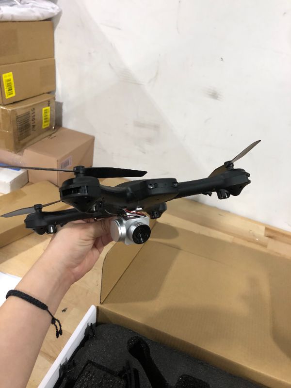 Photo 4 of Newppy Drone with 1080P HD Camera for Adults Kids, WiFi Live Video FPV Drones for Beginners? RC Quadcopters with Altitude Hold, Headless Mode, 3D Flip, One Key Take Off for Kids with 2 Batteries ****USED*** Item doesnt not function properly. One propeller