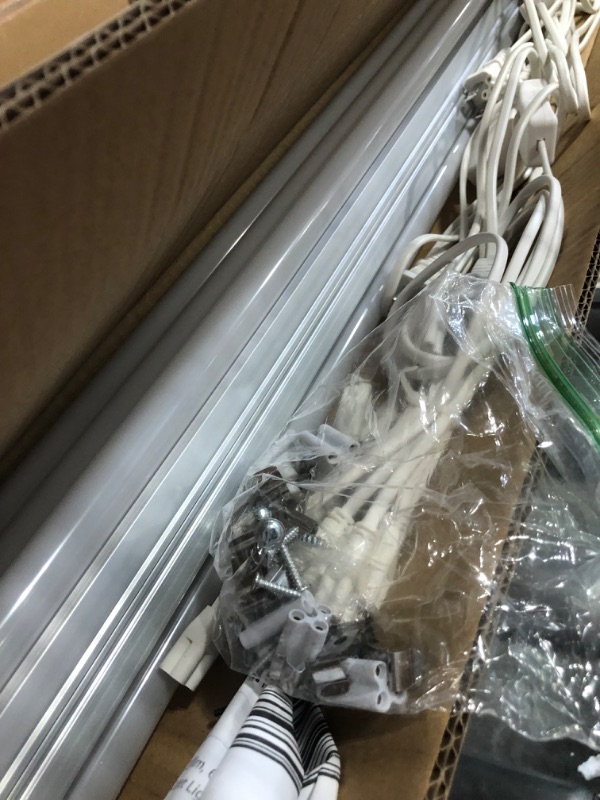 Photo 1 of (6 Pack) Barrina LED T5 Integrated Single Fixture, 4FT, 2200lm, 6500K (Super Bright White), 20W, Utility LED Shop Light, Ceiling and Under Cabinet Light, Corded Electric with ON/OFF Switch, ETL Listed 6-pack (6-power Cords)