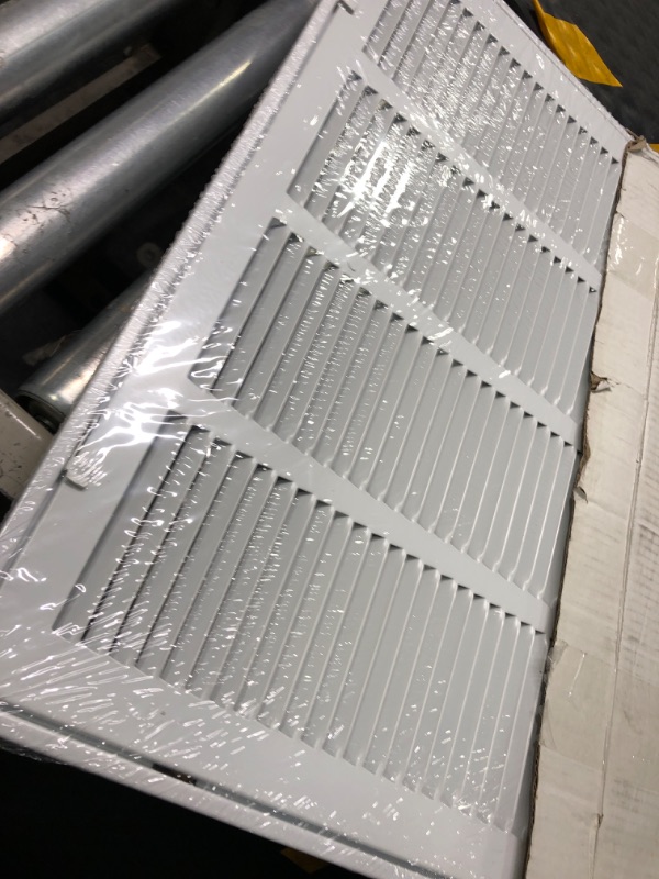 Photo 1 of 20"x20" Steel AIR Return Filter Grille, OPENABLE FACE, White & PAINTABLE