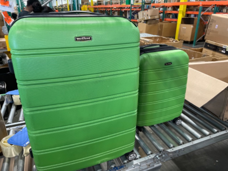 Photo 3 of ***LARGE SUITCASE DAMAGED//SMALL SUITCASE INTACT***  
Rockland Melbourne Hardside Expandable Spinner Wheel Luggage, Green, 2-Piece Set (20/28)