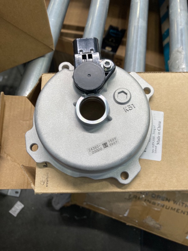 Photo 1 of 24360-2GGD0 Engine Valve VVT Timing Solenoid Fit for Hyundai Sonata Tuscon/for Kia Optima Sorento/for Genesis G70 