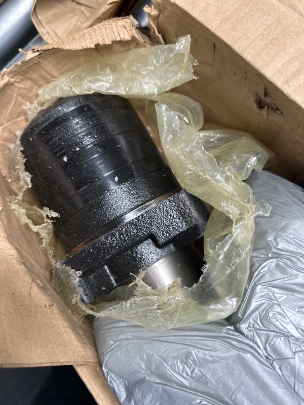 Photo 1 of Stens 025-507 Wheel Motor Replacement for Scag 482639, Turf Tiger, Tiger Cub and Wildcat Mowers