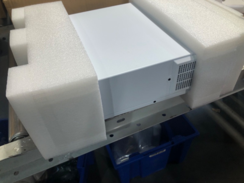 Photo 1 of POWLAND 3000W solar inverter, pure sine wave inverter, 24V to 110V/120V, built-in 60A MPPT controller, suitable for homes, RVs, and can be used with lithium lead-acid gel battery off-grid systems MLV-3K