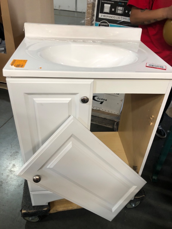 Photo 4 of ***HEAVILY USED AND DIRTY - NO PACKAGING - HANDLE BROKEN - LIKELY MISSING PARTS - SEE PICTURES***
25 in. W x 19 in. D x 35 in. H Single Sink Freestanding Bath Vanity in White with White Cultured Marble Top
