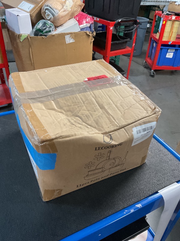 Photo 1 of LECOOKING 11 PCS Pots and Pans Set Non Stick Cookware Set Removable Handles White…