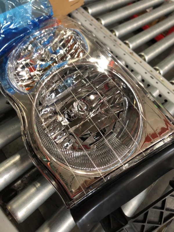 Photo 3 of (see all images) Headlight Assembly Compatible with 2002-2005 Dodge Ram Pickup Truck Chrome Housing 