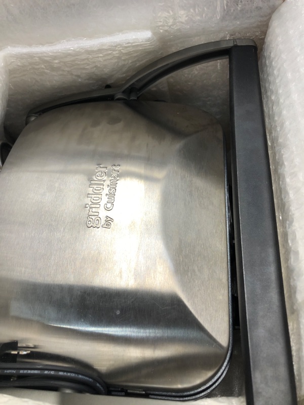 Photo 1 of ***READ NOTES***
Cuisinart GR-4N 5-in-1 Silver Griddler, Black Dials, and Waffle Plates Bundle