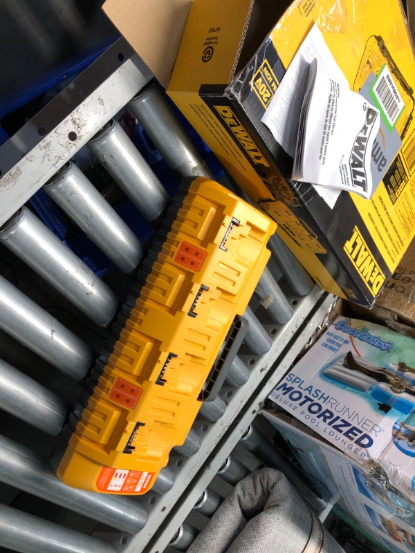 Photo 1 of ***USED - UNABLE TO TEST***
DEWALT 20V MAX* Charger, 4-Port, Rapid Charge (DCB104) , Black/Yellow