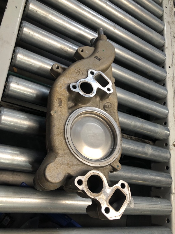 Photo 6 of ***USED - LIKELY MISSING PARTS - UNABLE TO VERIFY FUNCTIONALITY***
ACDelco Professional 252-966 Engine Water Pump