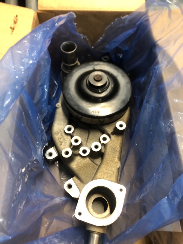 Photo 2 of ENGINE WATER PUMP **COMPATIBILITY UNKNOWN**