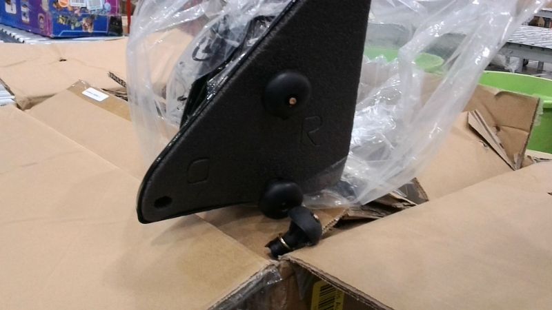 Photo 1 of **READ NOTES**
SCITOO Side View Mirrors A Pair of Mirrors Fit Compatible with 1988-1999 for Chevy C1500 C2500 C3500 for Chevy K1500 K2500 K3500 1995-2000 for Chevy Tahoe Manual Folding 15036360