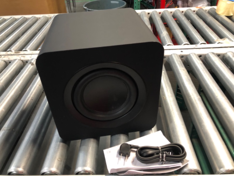 Photo 2 of ***DAMAGED - UNTESTED - SEE COMMENTS***
SAMSUNG SWA-W510 Subwoofer for S Series Soundbar with Powerful Bass, Wireless, Unibody Design, Compact 6.5" Size, 2022, Black