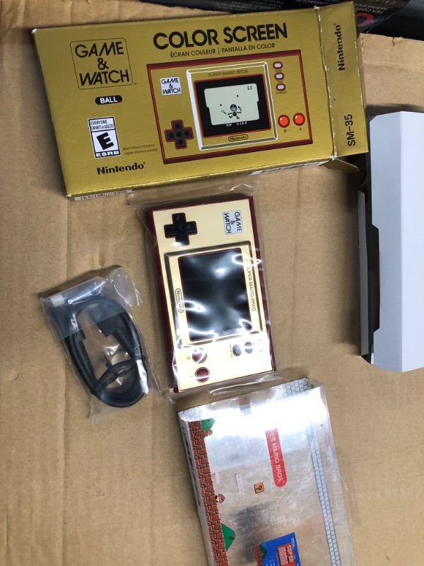 Photo 2 of Game & Watch: Super Mario Bros