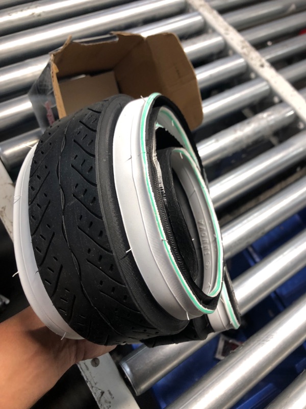 Photo 1 of Bell 26&#34; Cruiser Bike Tire