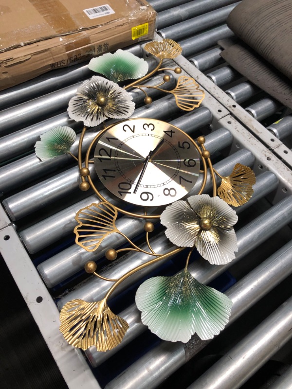 Photo 5 of ***USED - DAMAGED - BENT - NO BATTERIES - UNABLE TO TEST - SEE PICTURES***
Large Wall Clock for Living Room Decor?Metal Wall Art Decorative for Living Room?Big Clocks for Wall Living Room Ginkgo Leaf Design Wall Clock Silent Non Ticking?94x52 cm?,C
