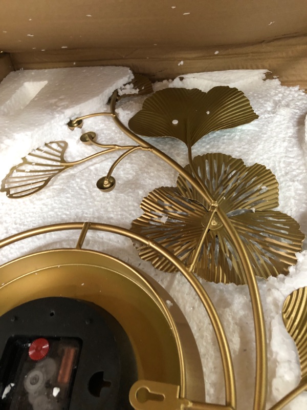 Photo 3 of ***USED - DAMAGED - BENT - NO BATTERIES - UNABLE TO TEST - SEE PICTURES***
Large Wall Clock for Living Room Decor?Metal Wall Art Decorative for Living Room?Big Clocks for Wall Living Room Ginkgo Leaf Design Wall Clock Silent Non Ticking?94x52 cm?,C