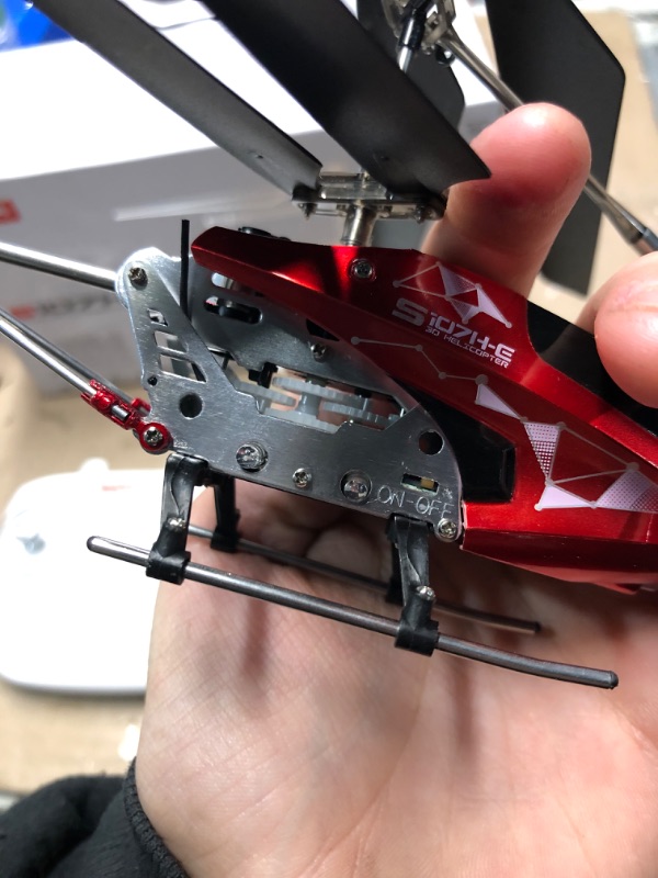 Photo 4 of ***REMOTE NOT PAIRING***

S107H-E RC Helicopter with Altitude Hold, 3.5 Channel, Gyro Stabilizer - For Kids and Beginners Red Built-in Battery