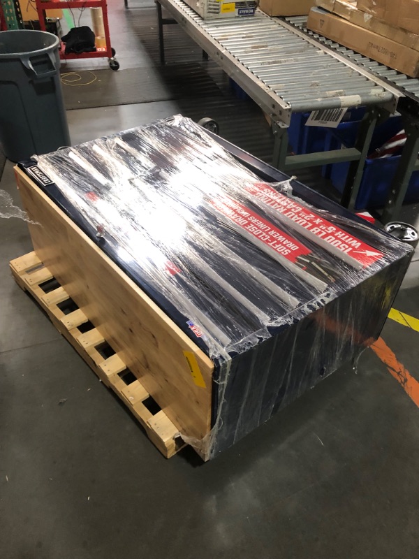 Photo 1 of **dents on top corner see pics** CRAFTSMAN 2000 Series 51.2-in L x 37.5-in H 8-Drawers Rolling Midnight Blue Wood Work Bench
