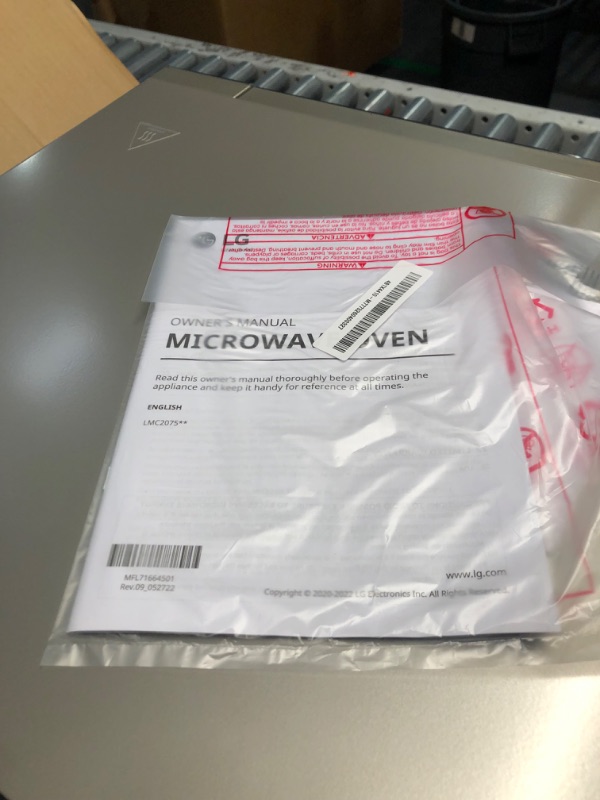 Photo 5 of ***USED - POWERS ON - UNABLE TO TEST FURTHER***
LG NeoChef LMC2075ST 2.0 Cu. Ft. Countertop Microwave with Sensor Cooking and EasyClean