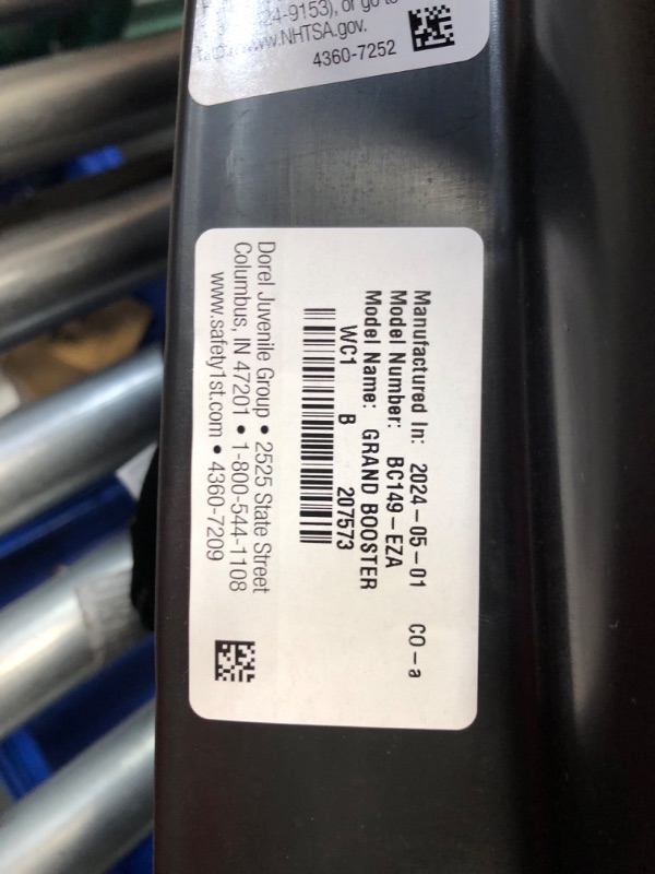 Photo 6 of ***USED - LIKELY MISSING PARTS - UNABLE TO VERIFY FUNCITONALITY***
Safety 1st Grand 2-in-1 Booster Car Seat, Forward-Facing with Harness, 30-65 pounds and Belt-Positioning Booster, 40-120 pounds, Black Sparrow