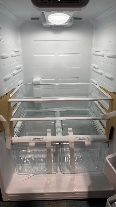 Photo 7 of 18 cu. ft. Top Freezer Refrigerator in Stainless Steel Look