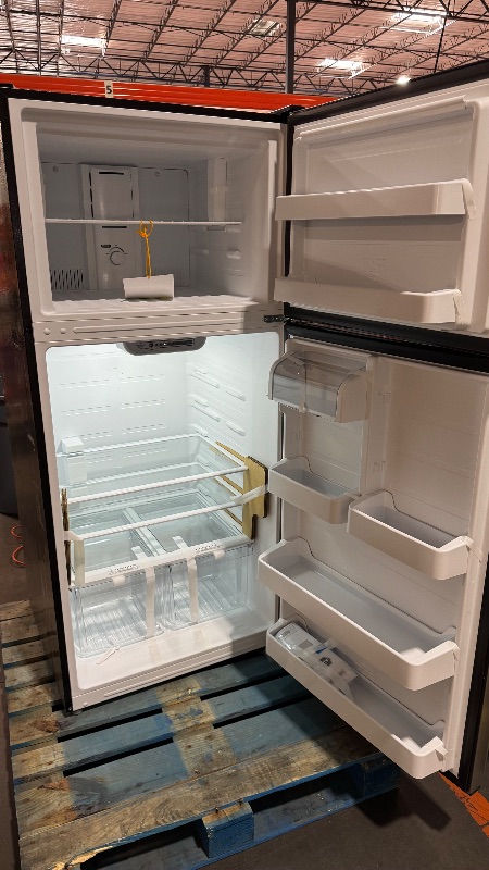 Photo 5 of 18 cu. ft. Top Freezer Refrigerator in Stainless Steel Look