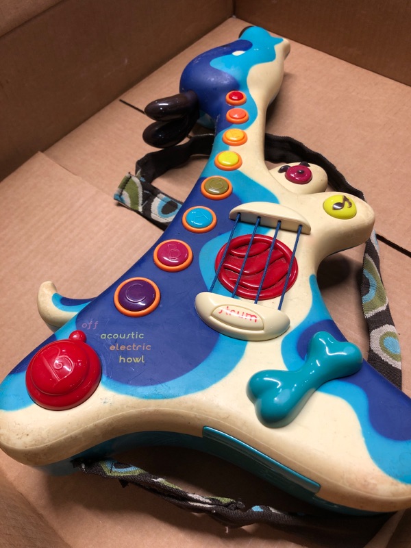 Photo 3 of B. toys- Woofer- Interactive Dog Guitar- Musical Toys- 3 Music Modes- Big & Colorful Buttons – 2 Years +
