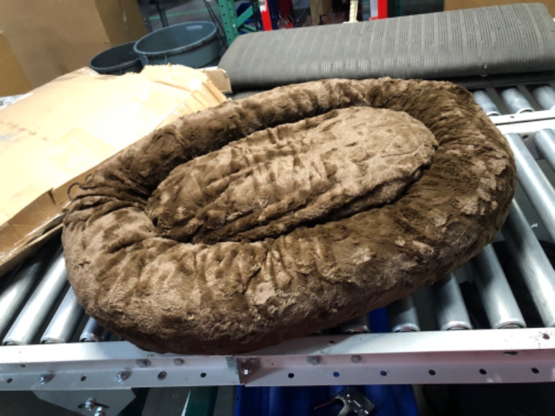 Photo 2 of ***USED - DIRTY - NO PACKAGING***
Best Friends by Sheri The Original Calming Donut Cat and Dog Bed in Lux Fur Dark Chocolate, Medium 30"