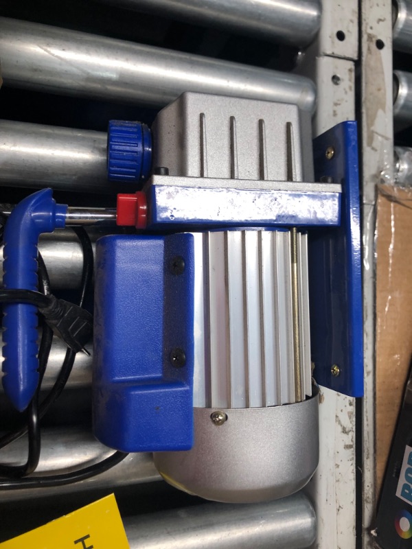 Photo 7 of ***HEAVILY USED AND DIRTY - SEE PICTURES - MISSING PARTS - UNABLE TO TEST***
VIVOHOME 110V 1/3 HP 4CFM Single Stage Rotary Vane Air Vacuum Pump and R134a AC Manifold Gauge Set Kit with Leak Detector Carry Bag for HVAC Air Conditioning Refrigeration Rechar