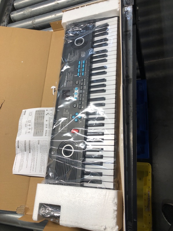 Photo 1 of 61 keys piano keyboard, Electronic Digital Piano with Built-In Speaker Microphone, Portable Keyboard Gift Teaching for Beginners, electric piano for kids, Birthday Gift for Children