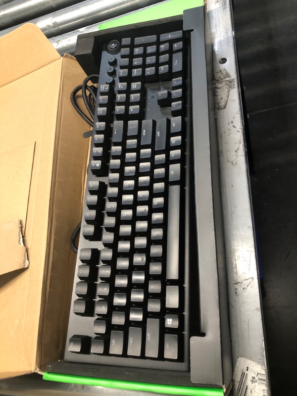 Photo 3 of ***READ NOTES***
Razer Huntsman V2 Optical Gaming Keyboard: Fastest Linear Optical Switches Gen-2 w/Sound Dampeners & 8000Hz Polling Rate - Doubleshot PBT Keycaps - Dedicated Media Keys & Dial - Ergonomic Wrist Rest Classic Black Keyboard Huntsman V2 Line