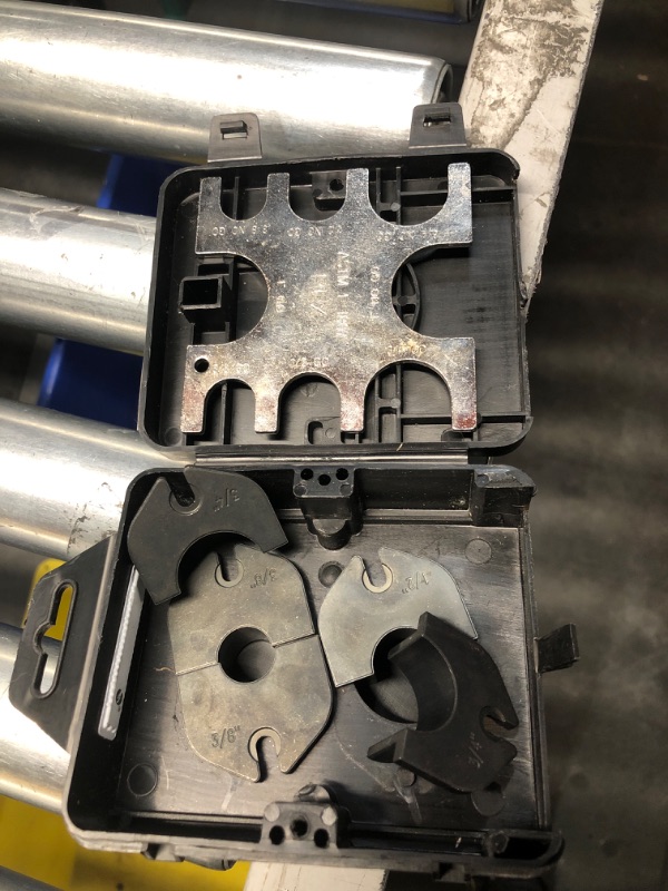 Photo 1 of ***NON-REFUNDABLE, PARTS ONLY**** MISSING TOOL**
SharkBite 3/8, 1/2, 3/4, 1-in PEX crimp tool