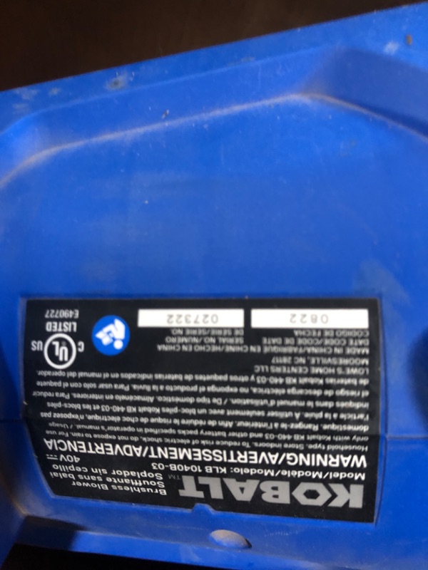 Photo 4 of **MAJOR DAMAGE TO BATTERY DOES NOT FUNCTION**
Kobalt Gen4 40-volt 520-CFM 120-MPH Battery Handheld Leaf Blower 4 Ah (Battery and Charger Included)
