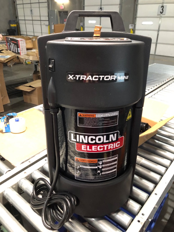 Photo 6 of ***USED - LIKELY MISSING PARTS - UNABLE TO VERIFY FUNCITONALITY***
Lincoln Electric X-Tractor® Mini Portable Welding Fume Extractor with EN 20 Nozzle 120/1/60