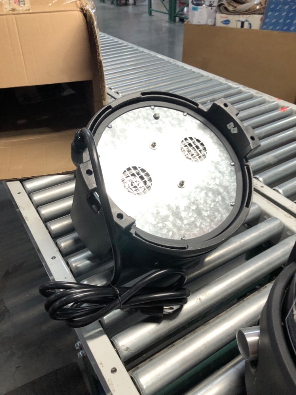 Photo 3 of ***USED - LIKELY MISSING PARTS - UNABLE TO VERIFY FUNCITONALITY***
Lincoln Electric X-Tractor® Mini Portable Welding Fume Extractor with EN 20 Nozzle 120/1/60