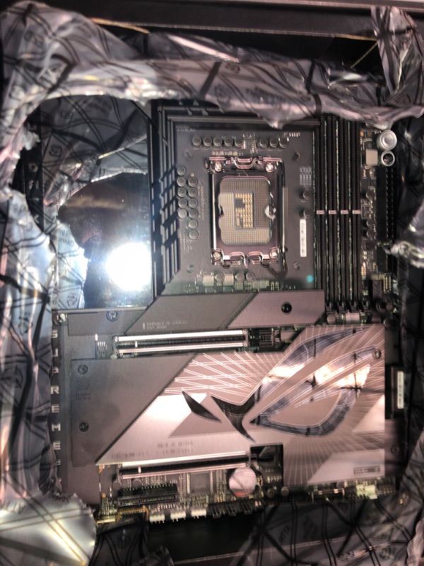 Photo 3 of ASUS ROG Maximus Z790 Dark Hero (WiFi 7) LGA 1700(Intel 14th &13th&12th Gen) ATX Gaming Motherboard(PCIe 5.0x16, 5xM.2 Slots,DDR5,2X Thunderbolt 4 Ports, USB Type-C Front-Panel) Dark Hero|WiFi 7 Motherboard