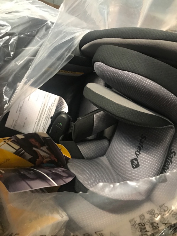 Photo 3 of **MANUFACTURED: 2023 03, 17**  Safety 1st Everslim DLX All-in-One Convertible Car Seat, 4 Modes of use: Rear-Facing, Forward-Facing (22–65 lbs), Belt-Positioning Booster (40–100 lbs), Backless Booster (40–100 lbs), High Street