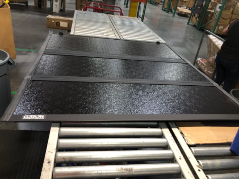 Photo 8 of ***USED - NO PACKAGING - FOR UNKNOWN MAKE AND MODEL - SEE PICTURES***
Gator Covers Gator EFX Hard Tri-Fold Truck Bed Tonneau Cover, 60.5"