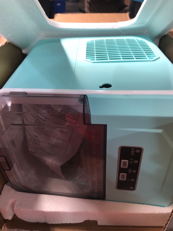 Photo 2 of ***USED - POWERS ON - UNABLE TO TEST FURTHER - MISSING SCOOP***
ZAFRO Countertop Ice Maker,Portable Ice Machine with Carry Handle,Self-Cleaning,Basket and Scoop,9 Cubes in 6 Mins,26.5lbs/24Hrs,2 Sizes of Bullet Ice,for Home,Kitchen,Party,Black,Green