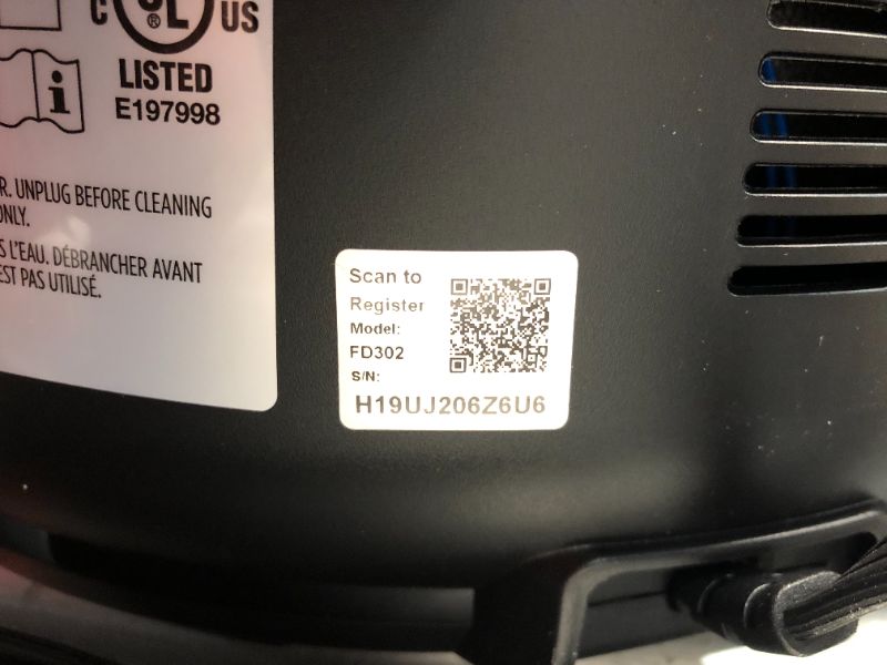 Photo 5 of ***DAMAGED - SEE COMMENTS***
Ninja FD302 Foodi 11-in-1 Pro 6.5 qt. Pressure Cooker & Air Fryer that Steams, Slow Cooks, Sears, Sautés, Dehydrates & More, with 4.6 qt. Crisper Plate, Nesting Broil Rack & Recipe Book, Silver/Black 6.5 Quart Cooking Pot