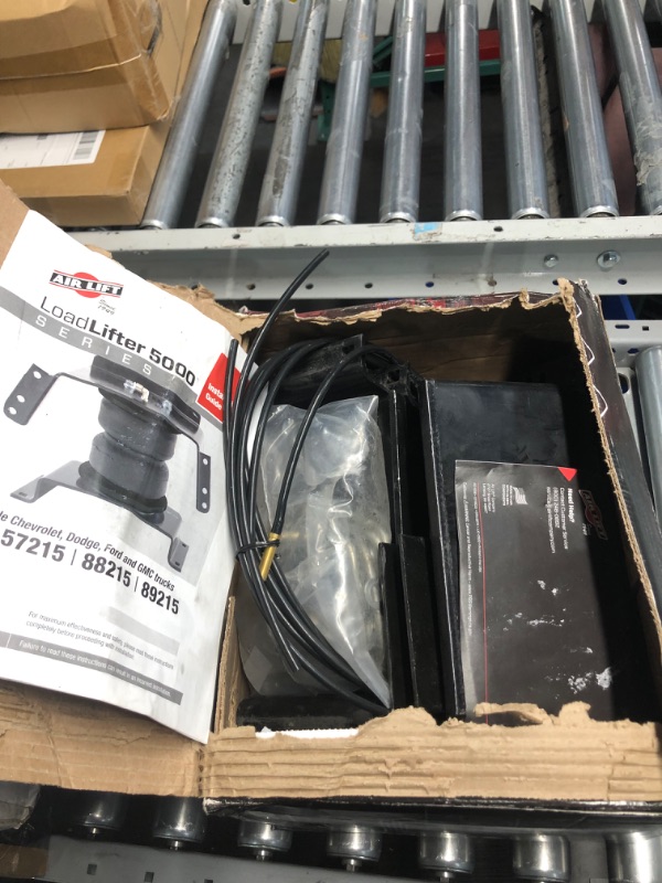 Photo 3 of ****NON REFUNDABLE NO RETURNS SOLD AS IS***PARTS ONLY**
**READ NOTES**AIR LIFT 57215 LoadLifter 5000 Series Rear Air Spring Kit , Black