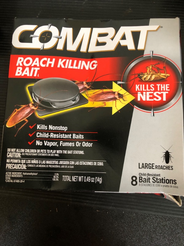 Photo 2 of Combat  Killing Bait, Roach Bait Station For Large Roaches, Kills The Nest, Child-Resistant, 8 Count