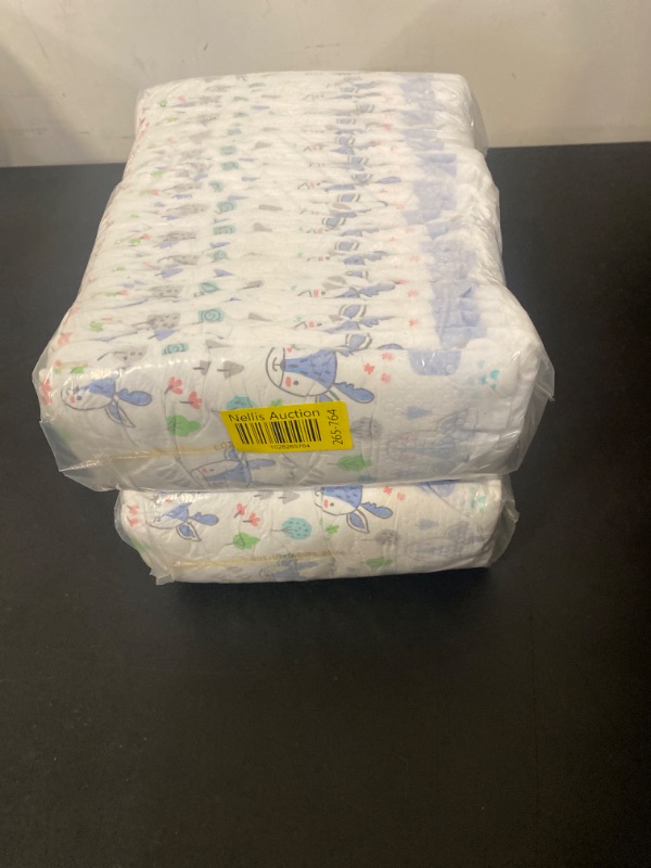 Photo 2 of Kirkland Signature Diapers Size 5
Soft, Breathable Outer Cover
Super Absorbent
Made with Plant Based Materials* (*At least 23%+ by weight)
Wetness Indicator
Next Size Up Indicator